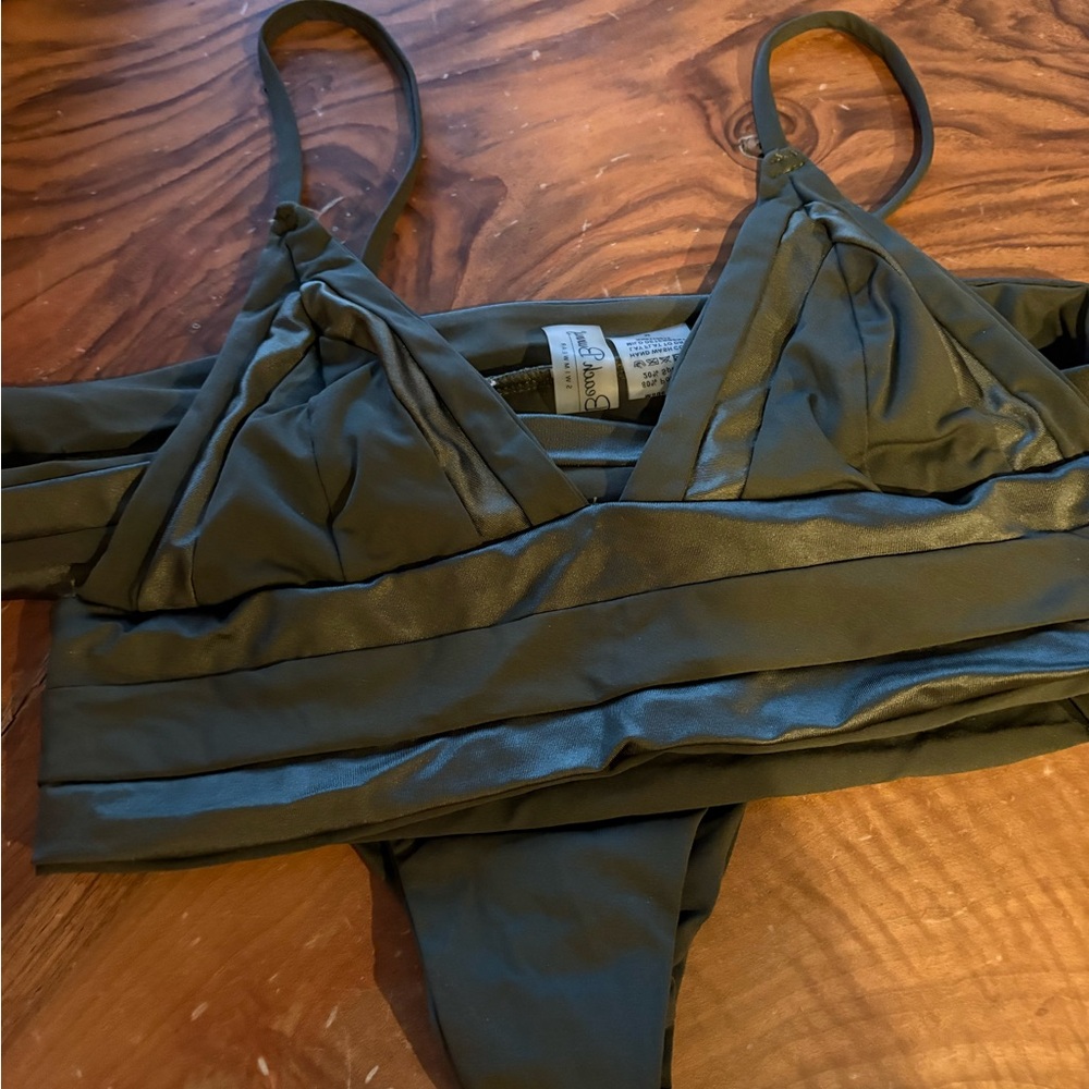 Beach bunny Army green beach bunny triangle Bikini